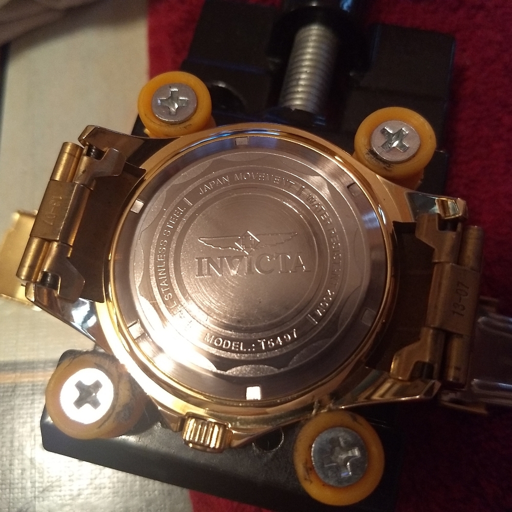 Invicta watch model 15497 - Picture 2 of 8